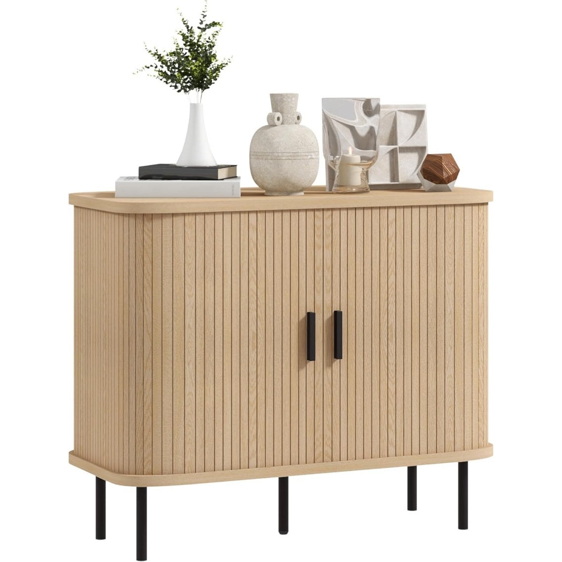 Buffet moderne en ch¨ºne avec portes coulissantes a lattes, quatre compartiments et pieds en acier
